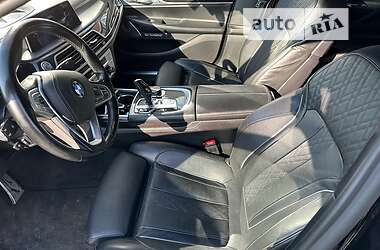 Седан BMW 7 Series 2016 в Львові