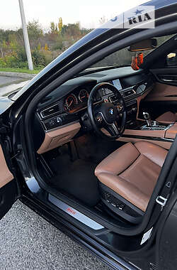 Седан BMW 7 Series 2008 в Черновцах