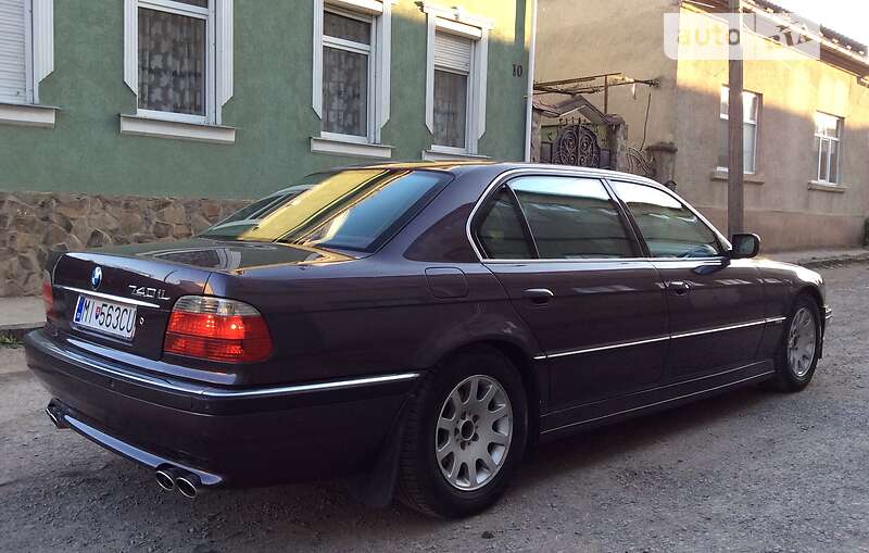 Седан BMW 7 Series 1995 в Ужгороді