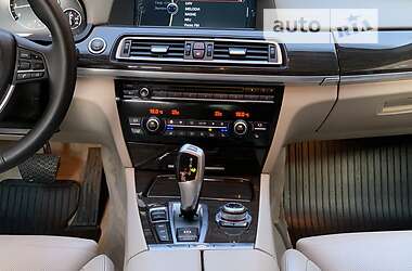 Седан BMW 7 Series 2011 в Києві