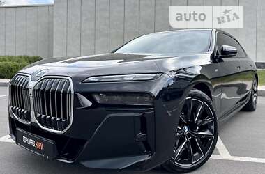 Седан BMW 7 Series 2023 в 
