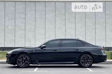 Седан BMW 7 Series 2023 в 