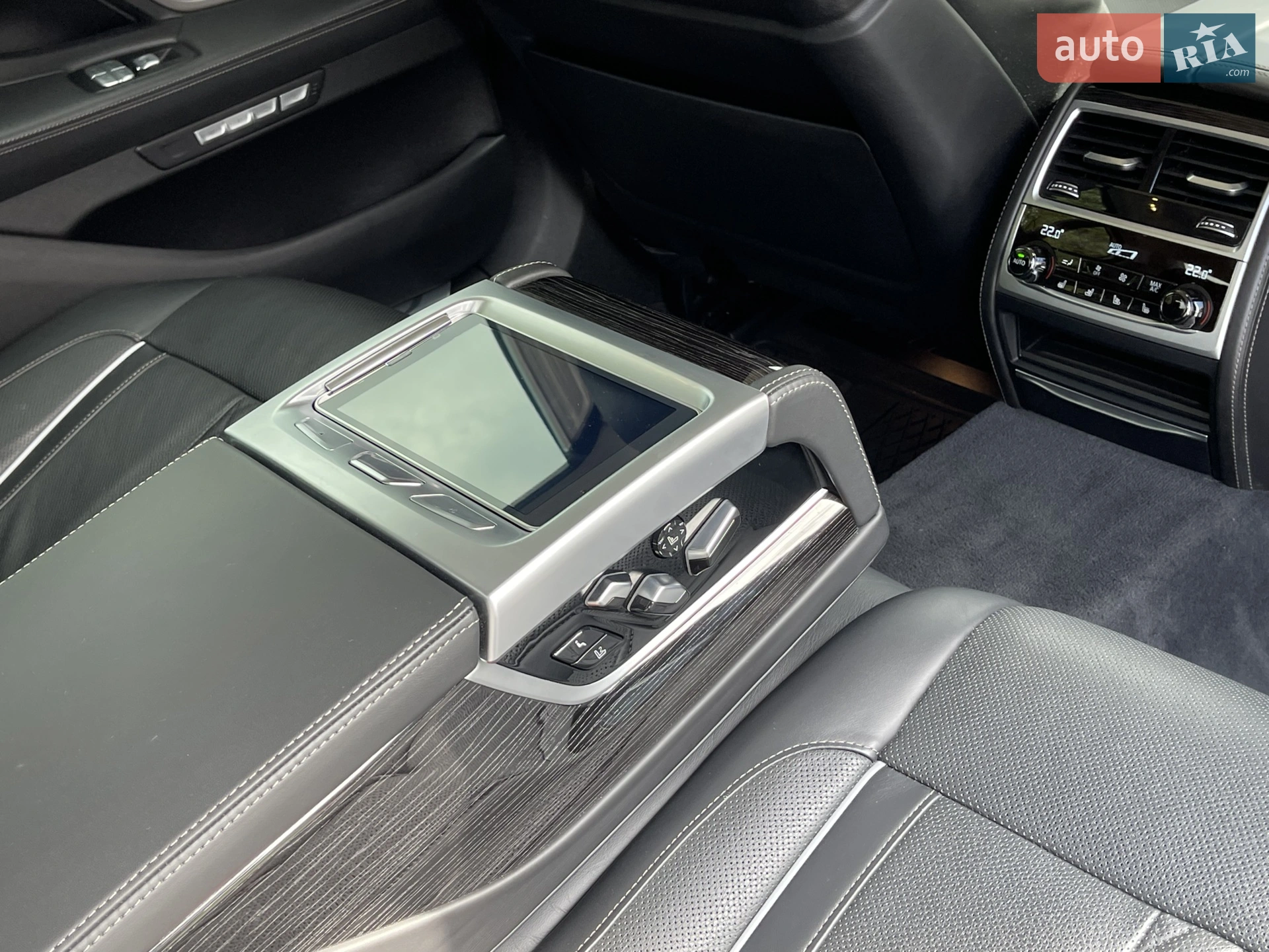 2017 BMW 7er - мініатюра 15