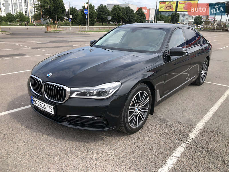 Седан BMW 7 Series 2015 в Рівному