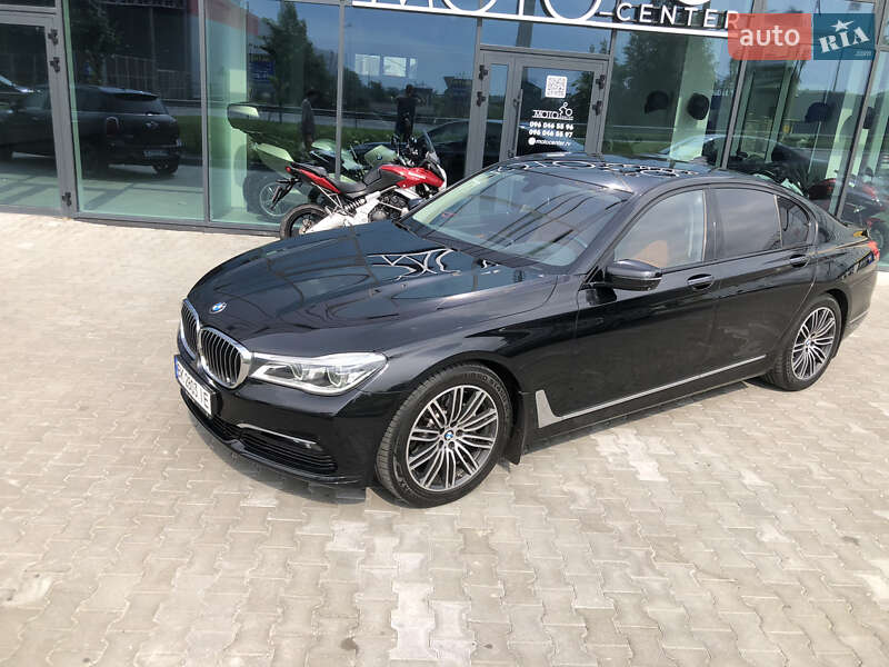 Седан BMW 7 Series 2015 в Рівному