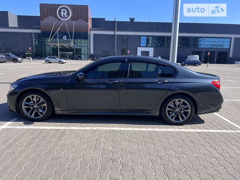 Седан BMW 7 Series 2017 в Киеве