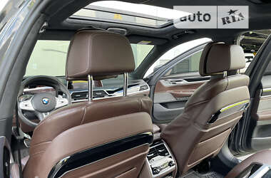 Седан BMW 7 Series 2020 в 