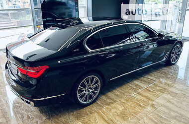 Седан BMW 7 Series 2017 в 
