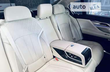 Седан BMW 7 Series 2017 в 