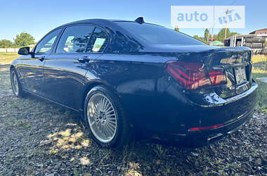 Седан BMW 7 Series 2013 в Умані