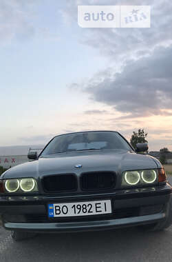 Седан BMW 7 Series 1994 в Підволочиську