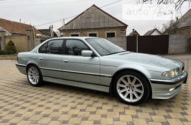 Седан BMW 7 Series 2001 в 