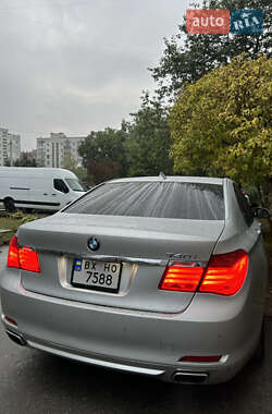 Седан BMW 7 Series 2011 в 