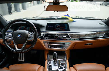 Седан BMW 7 Series 2016 в Ужгороде