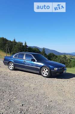 Седан BMW 7 Series 1996 в Чернівцях