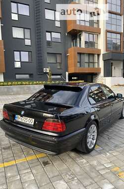 Седан BMW 7 Series 1999 в Кілії
