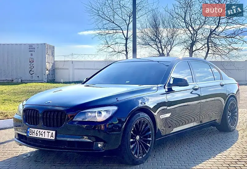 BMW 7 Series 2011