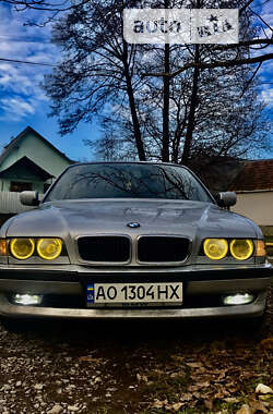 Седан BMW 7 Series 1998 в Мукачевому