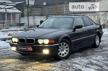 Седан BMW 7 Series 2001 в Киеве