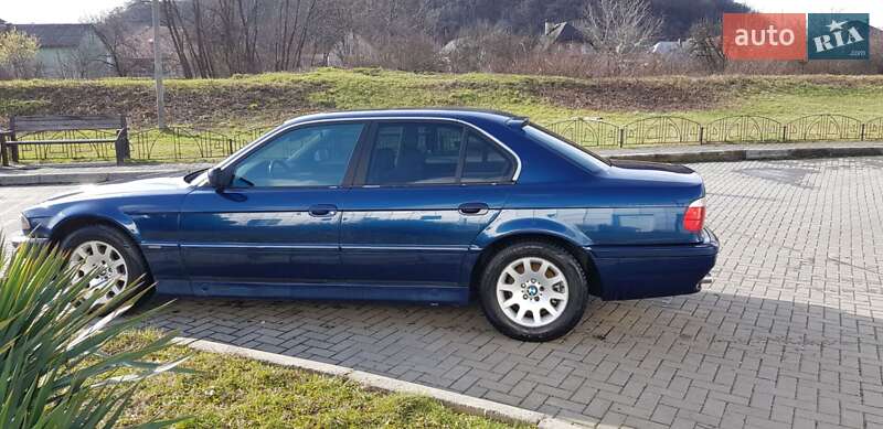 Седан BMW 7 Series 1998 в Мукачевому