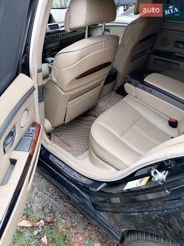 Седан BMW 7 Series 2003 в Ровно
