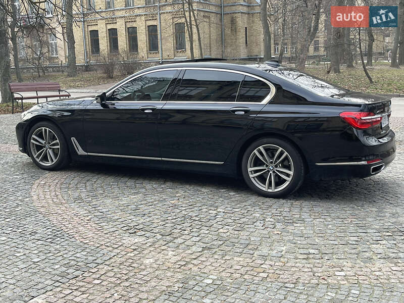 Седан BMW 7 Series 2016 в Киеве