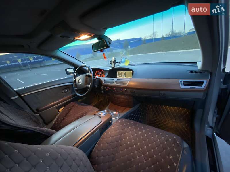 Седан BMW 7 Series 2003 в Черноморске