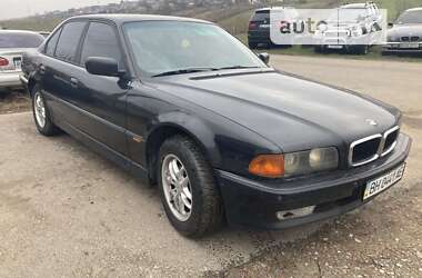 Седан BMW 7 Series 1996 в Южному