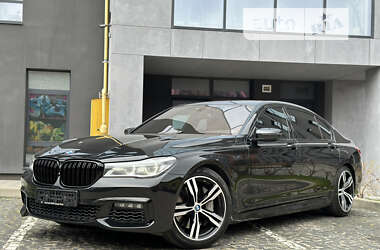 Седан BMW 7 Series 2018 в Львове