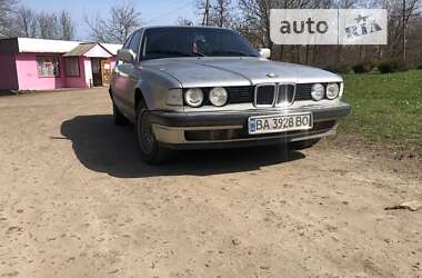 Седан BMW 7 Series 1990 в Городищеві