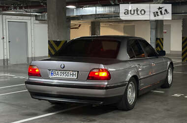 Седан BMW 7 Series 1994 в Киеве