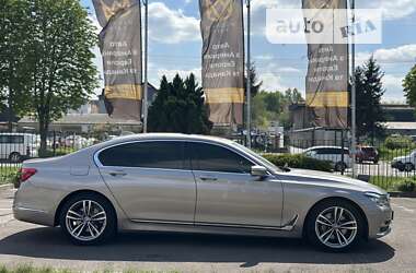 Седан BMW 7 Series 2017 в Ровно