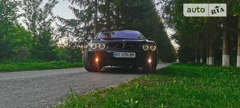 Седан BMW 7 Series 2004 в Романіву