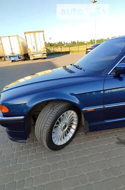 Седан BMW 7 Series 2001 в Новомосковську