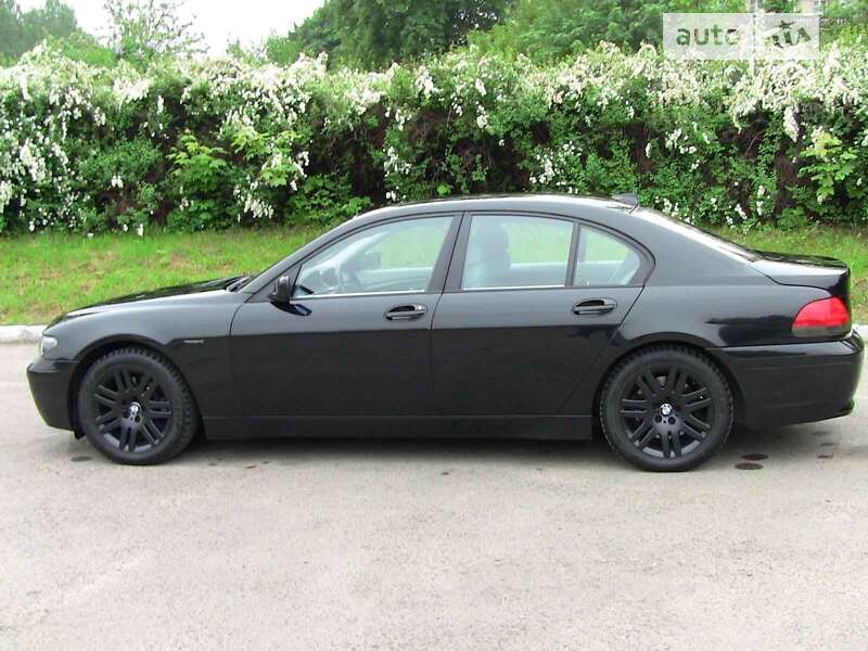 Седан BMW 7 Series 2002 в Львові