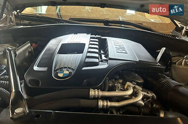 Седан BMW 7 Series 2011 в 