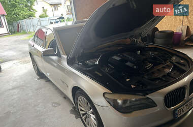 Седан BMW 7 Series 2011 в 
