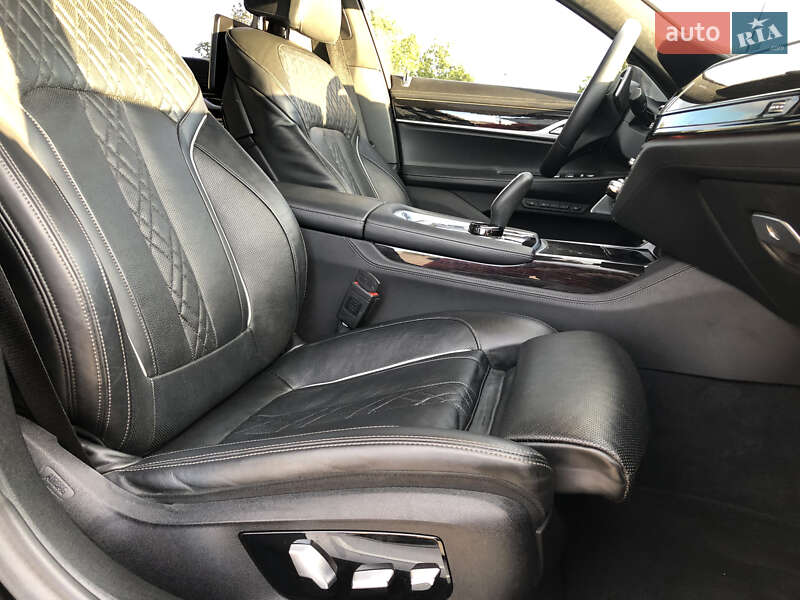 Седан BMW 7 Series 2018 в Харкові
