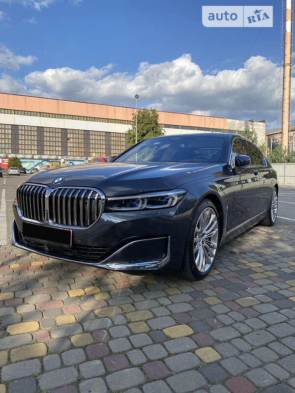 Седан BMW 7 Series 2020 в Луцке