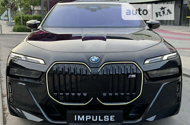 Седан BMW 7 Series 2024 в 