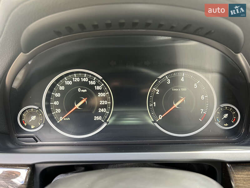 Седан BMW 7 Series 2015 в Чернівцях