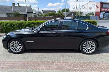 Седан BMW 7 Series 2013 в Виннице