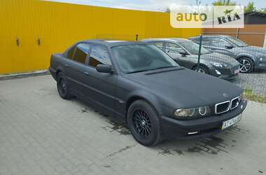 Седан BMW 7 Series 2000 в Шепетовке