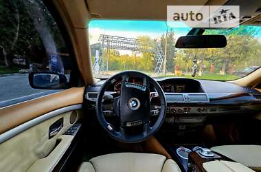 Седан BMW 7 Series 2002 в Ровно