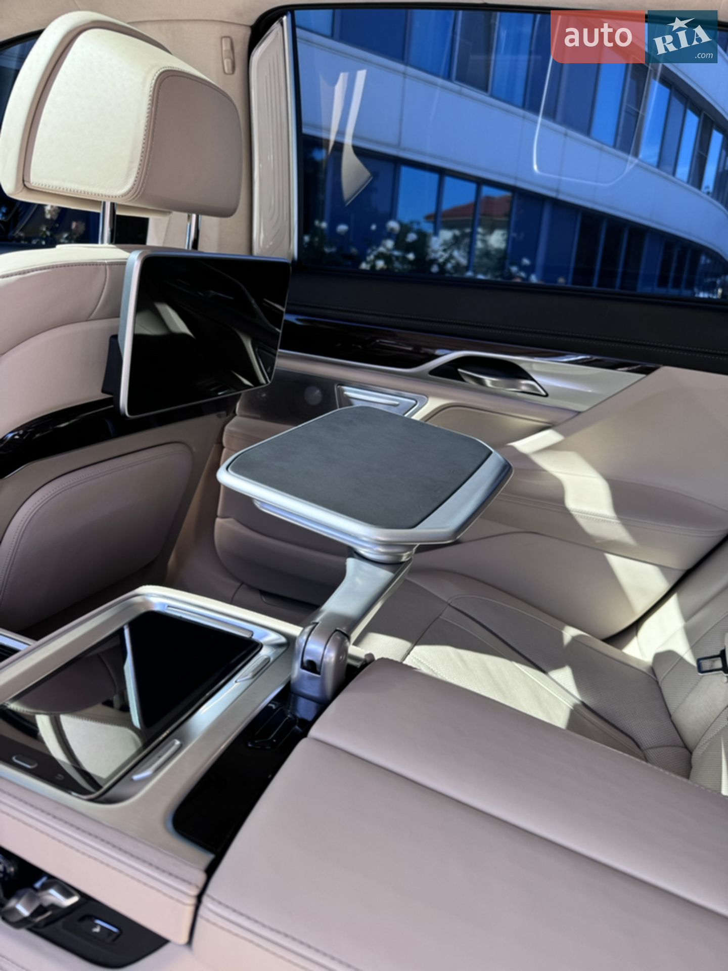 2015 BMW 7er - мініатюра 15