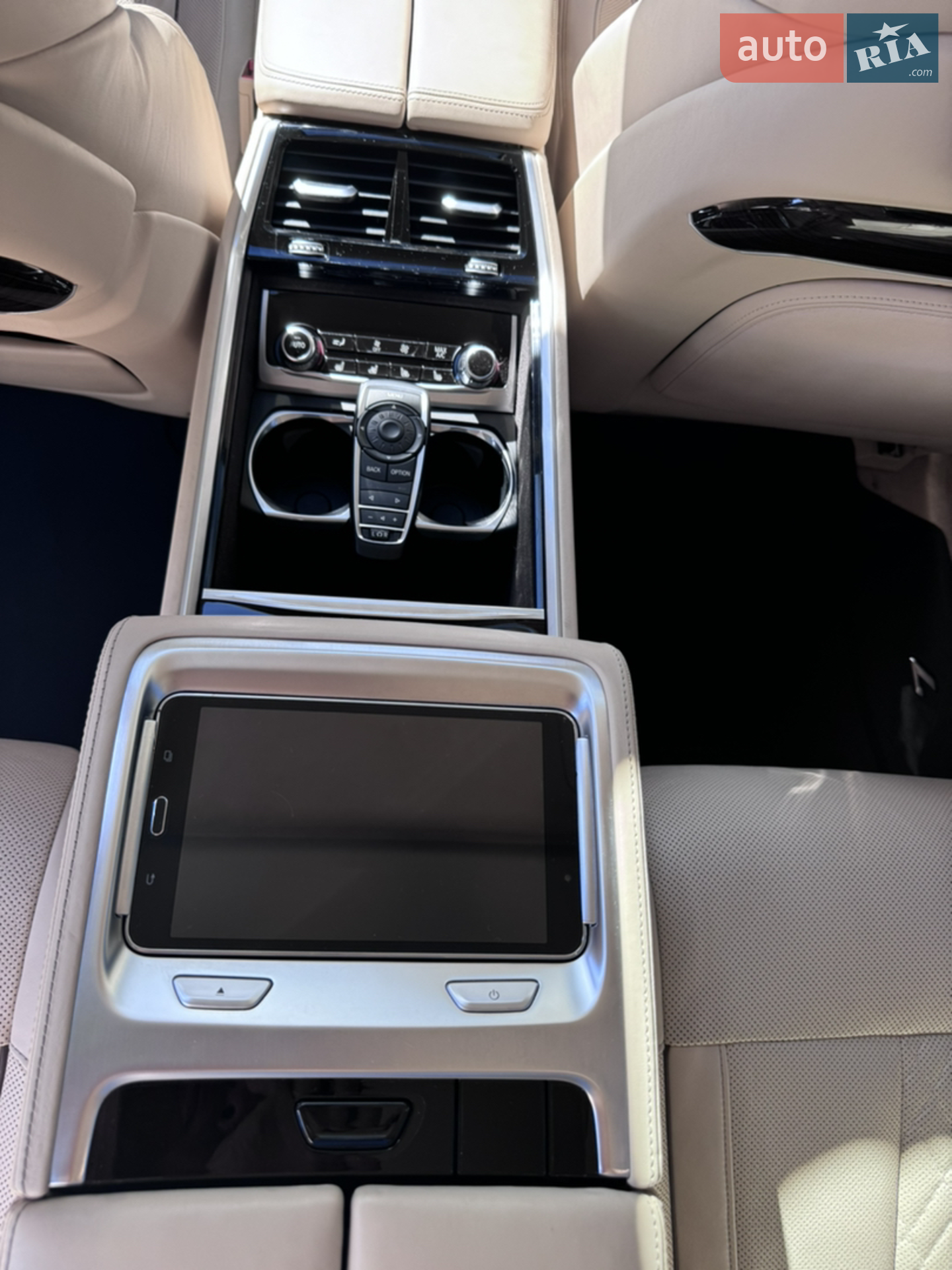 2015 BMW 7er - мініатюра 21