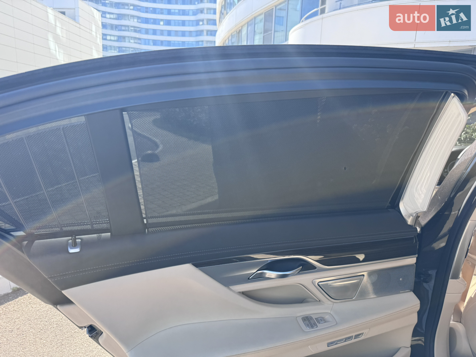 2015 BMW 7er - мініатюра 20