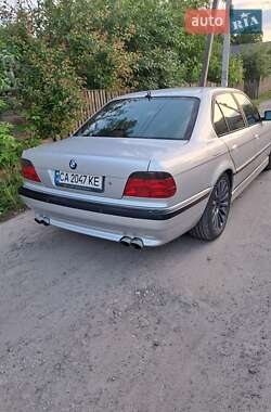 Седан BMW 7 Series 2000 в 