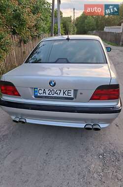 Седан BMW 7 Series 2000 в 