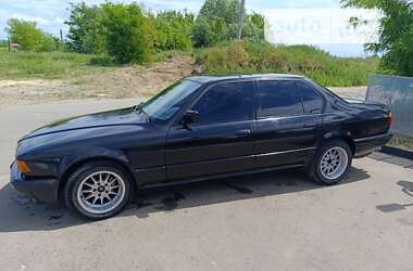 Седан BMW 7 Series 1990 в Харькове
